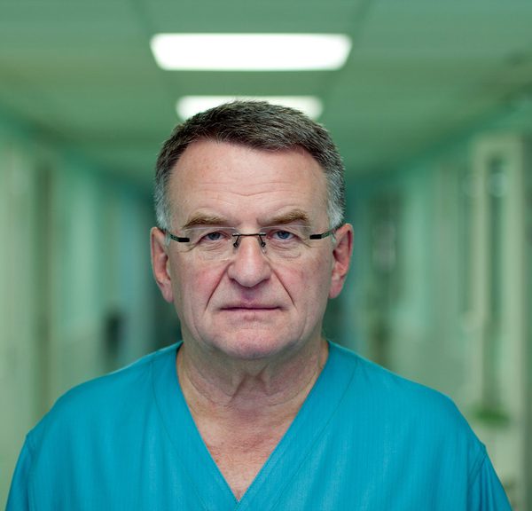 0003jzj1tfqg2v8l-c122-f4