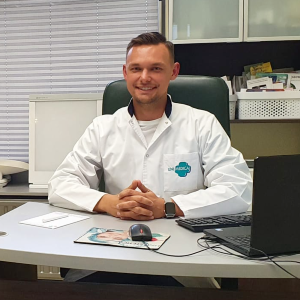 dr-milosz-golebiowski-unimedica dr Miłosz Gołębiowski