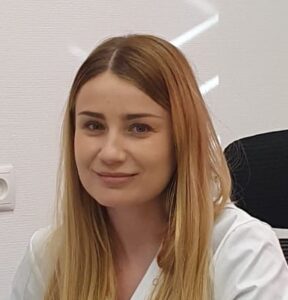 Dr Magdalena Jędrychowska